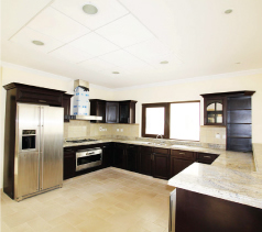 Spacious Townhouse in Manchester